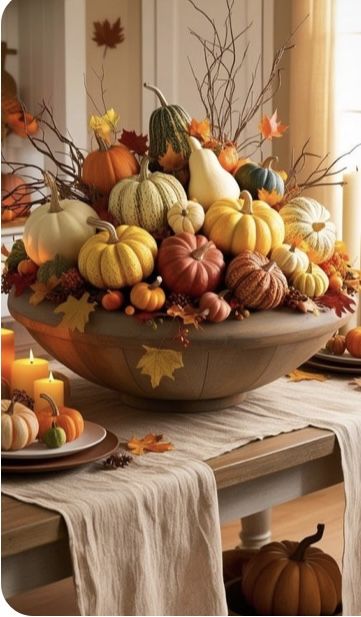 Fall Kitchen Island, Fall Kitchen Island Decor, Fall Kitchen Decor Ideas, Decorate On A Budget, Williamsburg Christmas, Fall Pumpkin Centerpieces, Autumn Room, Table Centerpieces For Home, Classy Halloween