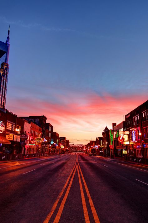 Embrace the spirit of Nashville, where every corner plays a tune. Wander the vibrant murals of the Gulch, shop for vintage records in East Nashville, and enjoy an evening of bluegrass under the stars at the Bluebird Cafe.  Nashville’s charm is as endless as its music playlist. Ready to dance through the Music City? 🎸 Downtown Nashville Aesthetic, Bluebird Cafe Nashville, The Gulch Nashville, Nessa Barrett Concert, Nashville Aesthetic, Manifestation 2025, Event Moodboard, Adriana Locke, Johnny Cash Museum