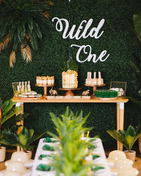 🦒🌿 WILD ONE 🌿🦁. . These party animals had a WILD time celebrating Aurora's birthday @perthzoo  Such an incredible location and so many great activities for the kids!  This package is NOW AVAILABLE to hire.  For more information please email me 📩 Wild First Birthday, Party Ideas For Girls, First Birthday Party Ideas, Jungle Theme Birthday Party, Zebra Decor, Birthday Theme Decoration, Jungle Theme Birthday, Safari Theme Birthday, Baby Boy 1st Birthday Party