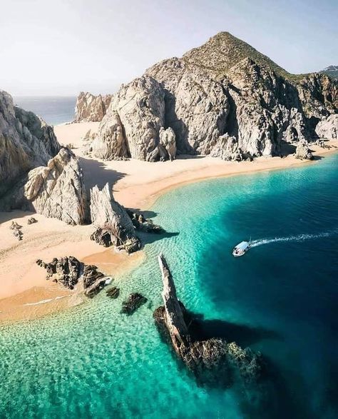 México a través de una lente on Instagram: “Playa del amor en los Cabos, Baja California Sur 😍 Fotografía: @thetropicalgod #mexico #cabosanlucas #bcs #labaja #bc #mexicomagico…” Break From Everything, Mental Break, Baja California Sur, Cabo San Lucas, Travel Journal, Places To Travel, Travel Destinations, I Want, Right Now