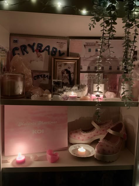 Melanie Martinez Room, Melanie Merch, Melanie Martinez Merch, Melanie Martinez Aesthetic, California Room, Pretty Bedroom, Dreamy Room, Girl Bedroom Decor, Room Stuff