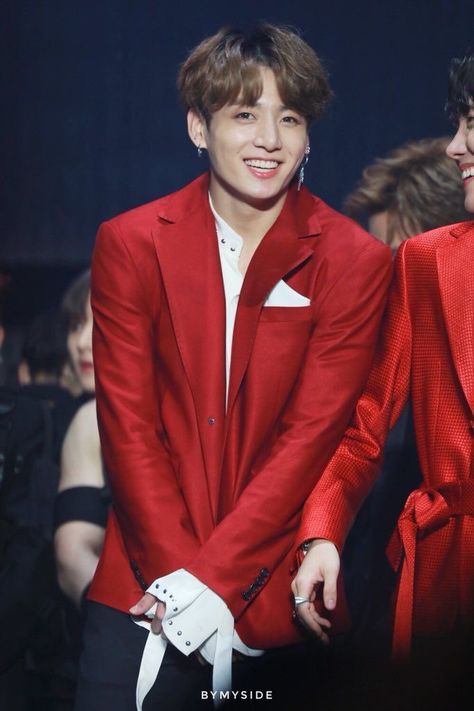 May⁷ 💫 on Twitter: "jungkook in suits ; a needed thread… " Jeongguk Jeon, Bts Cute, Asia Artist Awards, 1 September, Red Suit, Korean Boy, Jeon Jeongguk, Young Men, Red Outfit