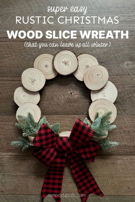 wood slice wreath Cardboard Wreath Form, Wooden Wreaths, Winter Wood, Woodland Christmas, Boho Christmas, Christmas Projects Diy, Rustic Wreath, Winter Diy, Christmas Figurines