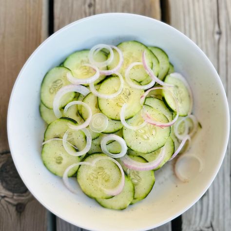 Filipino Cucumber Salad Beef Tapa, Japanese Cucumber, Types Of Vinegar, Grilled Squid, Sardine Recipes, Lime Sorbet, Cucumber Salad Recipe, Spicy Salad, Green Salad Recipes