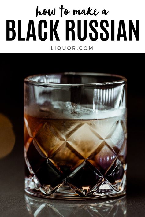 Black Russian Cocktail, Black Alcoholic Drinks, Blind Russian Recipe, Black Drinks Cocktails, White Russian Recipe Baileys, Black Russian Drink, Black Russian Recipe, Whisky Recipes, Best Vodka Drinks