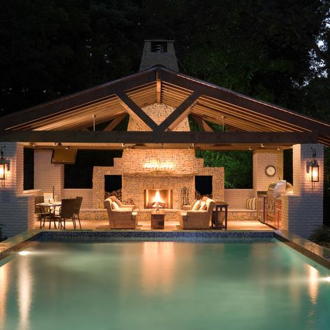 Luxury Pool with Modern Cabana - Modern - Pool - Atlanta - by Boyce Design + Build | Houzz Ranch House With Pool, Modern Farmhouse Pool, Pool Pavilion Ideas, Modern Cabana, Pool Cabana Ideas, Build A Pool, Backyard Pool House, Pool House Cabana, Pavilion Ideas