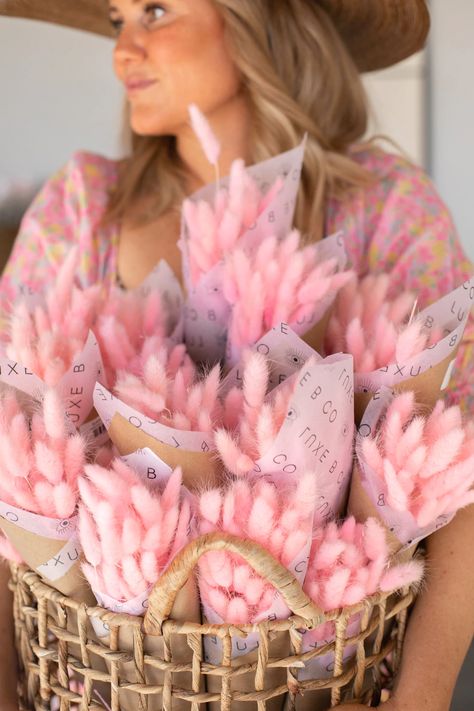 BUNNY TAILS Pink - Dried Flowers, Wedding Flowers, Boho, Home Decor – LUXE B PAMPAS GRASS Bohemian Wedding Flowers, Party Table Settings, Girls Rooms, Bunny Tails, Flower Arrangements Simple, Pink Sale, Boho Wedding Decorations, Pink Bunny, Bunny Tail