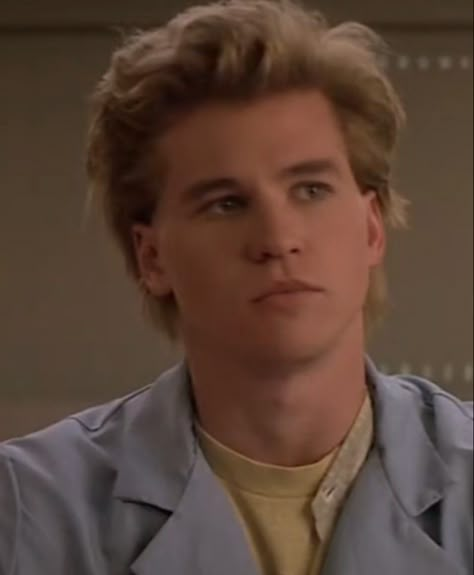 Val Kilmer Aesthetic, Heat Val Kilmer, Val Kilmer 80s, Val Kilmer Wallpaper, Tom Kazansky, Young Val Kilmer, Chris Knight Real Genius, Val Kilmer Top Secret, Chris Knight