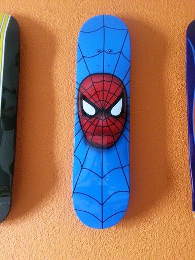 Spidey skate board by Scott Garage Skateboard Ideas, Painted Skateboard, Spiderman Spiderman, Skateboard Art Design, Skate Man, Cute School Supplies, Skateboard Art, Deck Design, Skateboarding