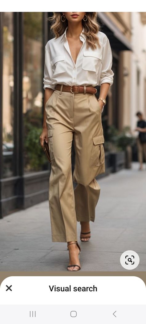 Cargo Pants Outfit Street Style Women, Cargo Pants Outfit Street Style, Cargo Pants Women Outfit, Casual Chic Outfits, Cargo Pants Outfit, Beige Outfit, Classy Work Outfits, Stylish Work Outfits, Casual Chic Outfit