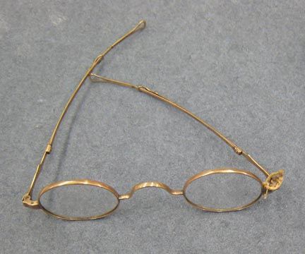 Vintage Spectacles, Harry Potter 2001, Vintage Wizard, Mens Eye Glasses, Great Comet Of 1812, The Great Comet, Light Film, Golden Trio, Eye Wear