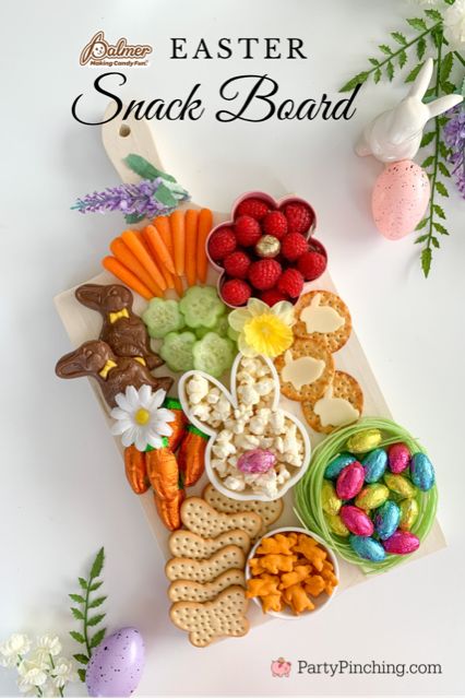 Easter Snack Board, Cookie Charcuterie Board, Cookie Charcuterie, Easter Charcuterie Board, Charcuterie Trays, Easter Charcuterie, Snack Platters, Easter Snack, Easter Party Food