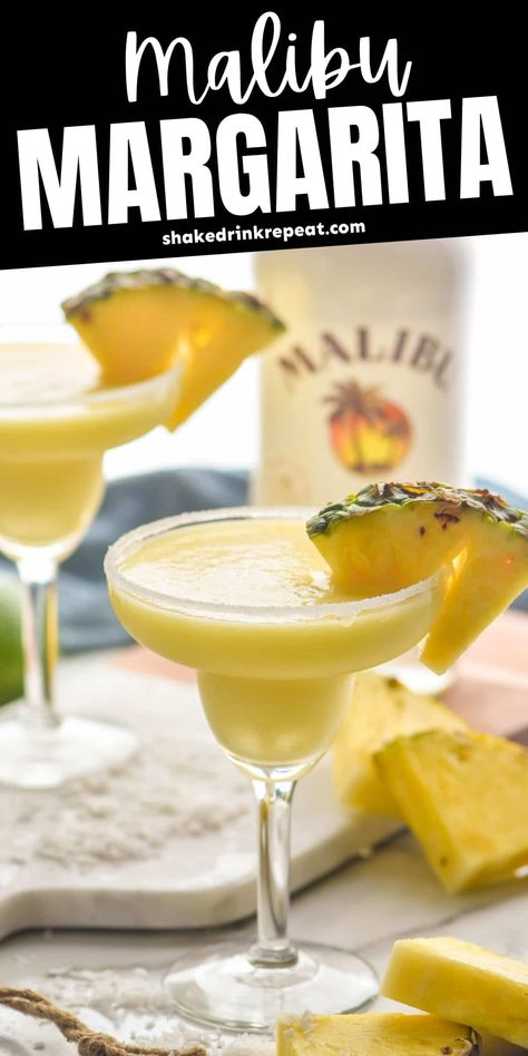 Pineapple Margarita Recipe, Shake Drink, Malibu Pineapple, Coconut Margarita, Pineapple Margarita, Tropical Drinks, Frozen Strawberry, Cocktail Ideas, Yummy Alcoholic Drinks