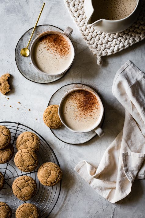 Drink Styling, Winter Torte, Bojon Gourmet, Ginger Molasses Cookies, Cinnamon Coffee, Cups Of Coffee, Molasses Cookies, Food Photography Inspiration, Protein Bar