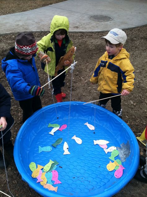 DIY paper fish with paper clips, then fill a kiddy pool with them and make fishing poles with magnets on them. Great for fine motor, for an outdoor or indoor activity and a way to talk about fishing and where our food comes from! Indoor Carnival Games, Carnival Fishing Game, Fish With Paper, Indoor Carnival, Kiddy Pool, Fishing Games For Kids, Camping Theme Preschool, Carnival Games For Kids, Pool Party Games