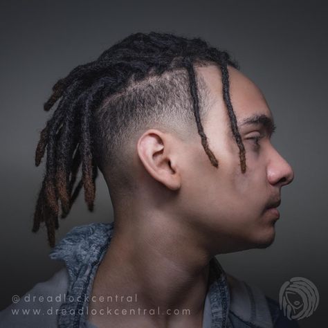 Undercut Dreads Men, Fade Dreadlocks Men Styles, Dreads With Fade Men, Dreads With Fade, Instant Locs Men, Dread Locks Men, Dreadlock Undercut, Undercut Dreads, Dreadlock Fade