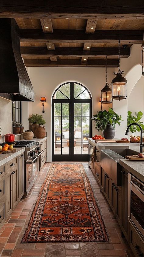 Spanish Revival Tile, Hacienda Style Homes Interiors, Desi Kitchen, Spanish Villa Home, Tuscan Interior, Hacienda Homes, Dining Table Design Modern, Hacienda Style Homes, Luxury Houses Mansions