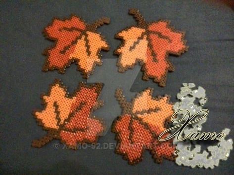 Autumn Hama Beads, Hama Beads Halloween, Melty Bead Designs, Hamma Beads Ideas, Melty Bead Patterns, 3d Perler Bead, Art Perle, Hama Beads Design, Perler Crafts