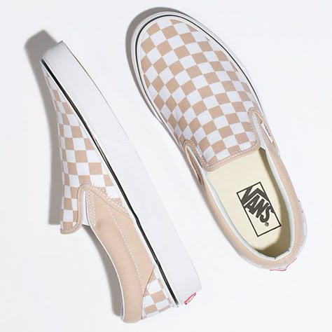 Vans Shoes Checkered, Vans Shoes Fashion, Vans Shoes Women, Vans Slip Ons, Vans Slip On Shoes, Cute Vans, Slip On Vans, Vans Checkerboard, Trendy Shoes Sneakers