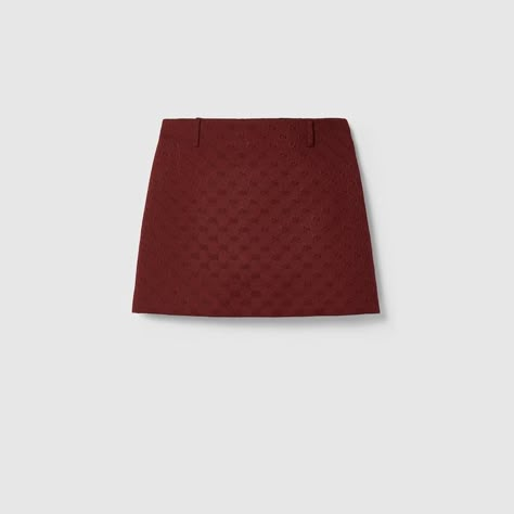 Shop the Original GG canvas mini skirt in bordeaux at GUCCI.COM. Enjoy Free Shipping and Complimentary Gift Wrapping. Gucci Skirts, Designer Bottoms, Gucci Skirt, 2020s Fashion, Designer Skirt, Mini Skirt Style, Gucci Store, Burgundy Skirt, Gucci Mini