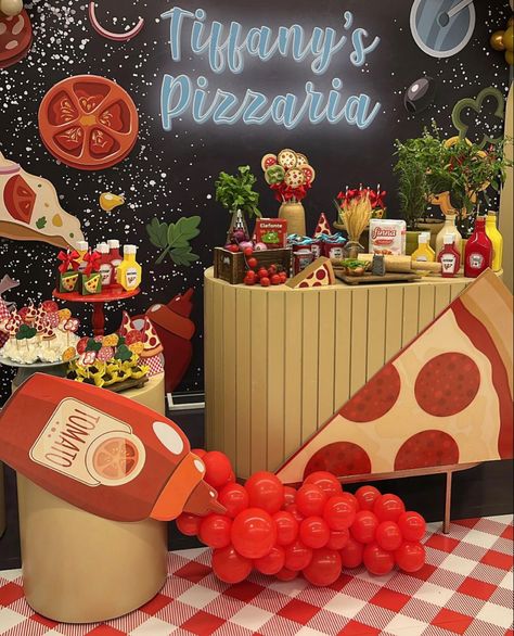 Pizza Event Ideas, Pizzeria Themed Birthday Party, Pizza Parlor Party, Pizza Party Backdrop, Pizzeria Birthday Party, Italian 1st Birthday Party, Italy Birthday Theme, Italy Decorations Party, Italy Themed Birthday Party