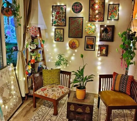 Indian Living Room Decor, Casual Home Decor, Spanish Home Decor, Colorful Room Decor, Indian Room Decor, Simple Living Room Decor, Colourful Living Room Decor, India Home Decor, Terrace Decor