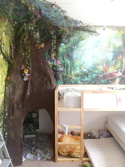 Tree Reading Corner, Tree Reading Nook, Mansion Rooms, Tree Project, Indoor Tree, Book Corner, Book Tree, Reading Corner, Big Boy Room