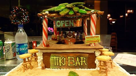 Gingerbread tiki-bar Tropical Party Theme, Tiki Christmas, Gingerbread House Contest, Christmas In Hawaii, Gingerbread Competition, Gingerbread House Competition, Homemade Gingerbread House, Cracker House, Tropical Theme Party