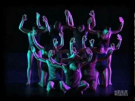 Teal Purple Dance Light Ohad Naharin, Dance Lighting, Lighting Design Theatre, Dance Nation, Loft Apartment Decorating, Stage Lighting Design, Physical Theatre, Theatre Lighting, Purple Lighting