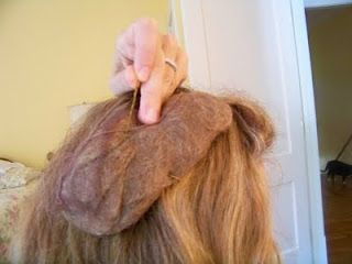 Edwardian hair rats--make your own with your hair pulled out of brushes and fill hairnet. Edwardian Hair Tutorial, 1910s Hairstyles Tutorial, How To Do 1910 Hair, 19th Century Hairstyles Tutorial, Edwardian Hair Accessories, Hair Rat, Hairstyle Tutorial, Edwardian Hairstyles, Steampunk Hairstyles