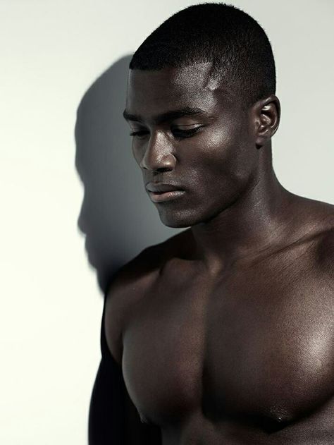 Dark chocolate Male Model Face, Black Male Models, Dark Skin Men, Model Face, 인물 사진, Male Face, Black Is Beautiful, Male Beauty, 그림 그리기