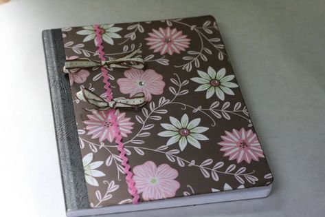 How to Decorate a Composition Journal: 10 Steps (with Pictures) Decorated Composition Books, Decorative Journaling, Decorated Notebooks, Altered Notebooks, Altered Composition Notebooks, Composition Journal, Altered Composition Books, Composition Notebook Covers, Teen Crafts