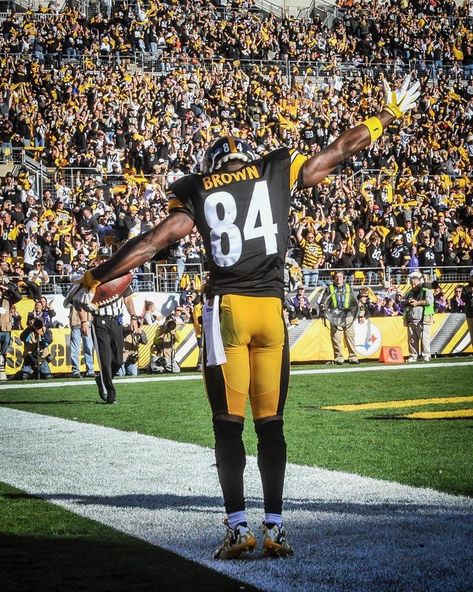 Antonio Brown Steelers, Pittsburgh Steelers Players, Steelers Country, Steelers Baby, Nfl Football Art, Steelers Girl, Go Steelers, Pittsburg Steelers, Nfl Football Players