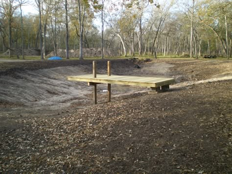 pond dock Pond Dock, Building A Dock, Swimming Ponds, Farm Pond, Building A Pond, Natural Swimming Ponds, Fishing Dock, Diy Pond, Fountains Backyard