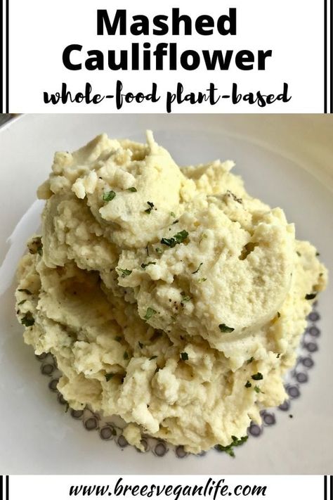 This healthy mashed cauliflower is vegan and super easy to make. It's creamy and has a garlic flavour. Asian Cauliflower, Vegan Mashed Cauliflower, Cauliflower Patties, Cauliflower Side Dish, Cauliflower Vegan, Grilled Cauliflower, Cauliflower Mashed Potatoes, Cauliflower Mash, High Protein Vegan Recipes