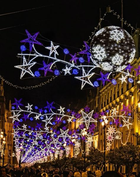 Christmas Illumination, Andalusia Travel, Christmas In The City, Christmas Light Displays, Holidays Around The World, Christmas Around The World, Seville Spain, Outdoor Christmas Lights, Christmas Celebration