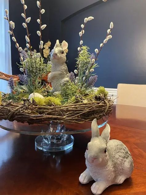 Spring into Style: Elevate Home Decor with 2024 Trends | Easter Wreaths, Outdoor Bliss, and Artisan Touch Home Display Ideas, Easter Vignettes, Easter Inspiration Decor, Easter Table Centerpieces, Centerpieces Floral, Easter Tablecloth, Easter Arrangement, Easter Decorating, Easter Craft Decorations