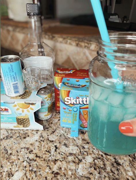 Skittles Water Packet, Skittles Drink Packets, Flavored Water Packet Recipes, Water Packets, Skittles Drink Mix Recipe, Powdered Drink Mix Recipes, Drink Packet Recipes, Water Tok Recipes Packets, Drink Mix Packet Recipes