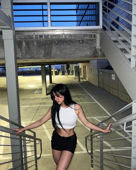 Parking lot cute oufit mini skirt oufit poses ideas stairs black and white Mini Skirt Picture Ideas, Photo Poses With Skirt, Parking Lot Pictures Instagram, Pose Ideas Parking Lot, Poses For Pictures Skirt, Insta Photo Ideas Stairs, Stair Photo Poses, Stairs Instagram Pictures, Revenge Pics Ideas