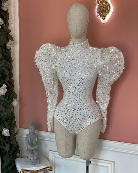 Revealing Performance Outfit, Glamour Birthday Dress, Drag Dance Costume, Outfits For Stage Performance, Drag Costume Ideas, Drag Inspired Outfit, Drag Show Outfit, Drag Outfit Ideas, Drag Queen Outfits Ideas