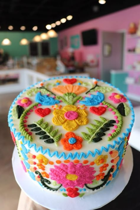 #cake Bob W Bangs, Embroidery Cake, Blonde Short Bob, Mexican Cake, Mexican Birthday Parties, Fiesta Cake, Fiesta Birthday Party, Mexican Birthday, Mexican Party Theme