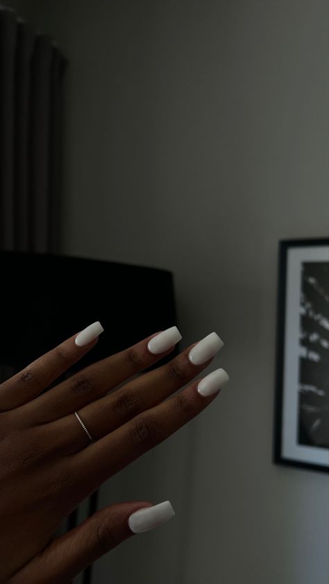 Best Plain Nail Colors, Short White Square Nails With Designs, Square White Short Nails, Nail Art Designs Plain, White Nails Inspo Short Almond, White Nails Tan Skin, Short White Acrylic Nails Coffin, Plain White Square Nails, Short White Nails Aesthetic