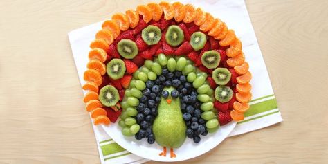 Embedded image Gogo Squeez, Fruit Arrangements, Fruit Decorations, Makanan Diet, Easy Food Art, Veggie Tray, Fruit Platter, Fun Kids Food, Food Crafts