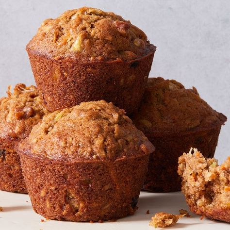 Morning Glory Muffins Are The Best Way To Say "Hello" To The Day Packable Breakfast, Morning Glory Muffin, Morning Glory Muffins Recipe, Christmas Morning Brunch, Cups Recipes, Christmas Brunch Recipes, Glory Muffins, Breakfast Muffin, Morning Glory Muffins