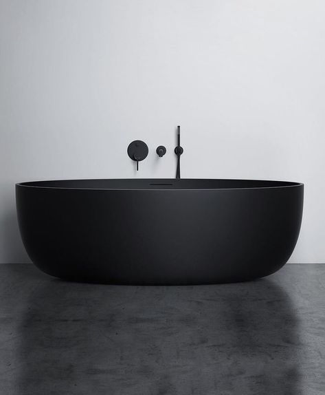 A matt black bathtub - 9GAG Bathtub Design Ideas, Black Bathtub, Luxurious Bathtubs, Matte Black Bathroom, Bathtub Design, Black Bath, Bathroom Design Luxury, Bath Room, Forest House