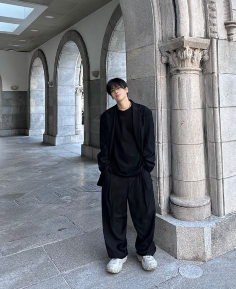 Asian Outfits Korean Fashion Men, Trousers Outfit Men, Aesthetic Male Outfits, Korean Street Fashion Men, Boyish Outfits, Boyfriend Outfit, Trendy Boy Outfits, Male Outfits, Street Fashion Men