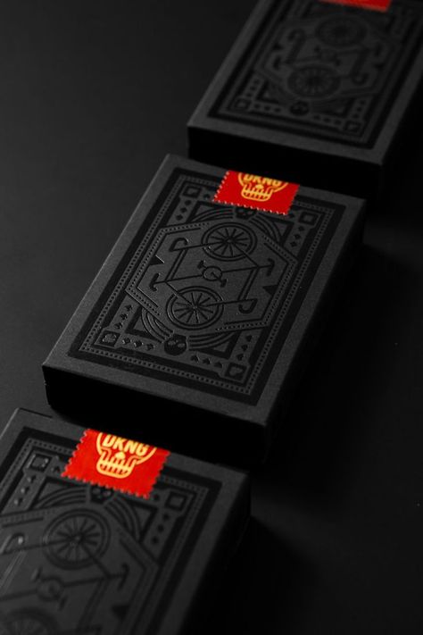 Black Wheel Playing Cards by DKNG Playing Card Packaging, Black On Black Packaging, Black Packaging Design, Black Playing Cards, Playing Card Design, Black Branding, Cool Playing Cards, Business Card Design Black, Cards Playing