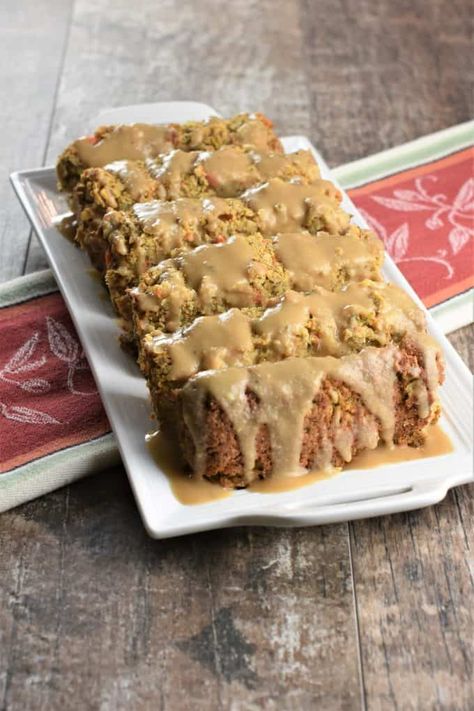 Holiday Loaf, Veggie Loaf, Vegetarian Meatloaf, Vegan Main Course, Vegan Green Bean Casserole, Vegan Meatloaf, Vegan Gravy, Fall Vegan Recipes, Gluten Free Thanksgiving