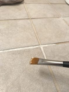 Grout Renew, Grout Paint, Grout Repair, Restroom Remodel, Tile Floor Diy, Floor Makeover, Bathroom Makeovers, Painting Tile Floors, Diy Tile