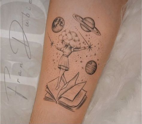 Literature Tattoos, Book Inspired Tattoos, Reading Tattoo, Bookish Tattoos, Planet Tattoos, Galaxy Tattoo, Tattoos For Lovers, Inspiration Tattoos, Top Tattoos